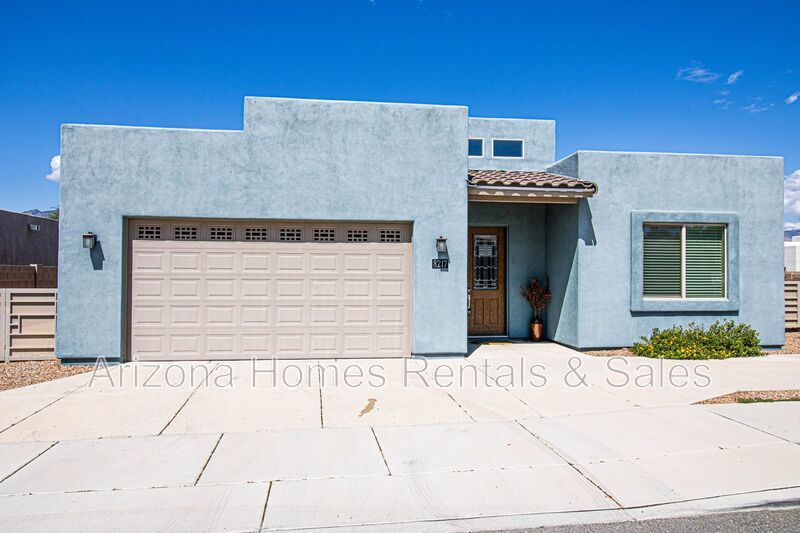 Primary Photo - 8217 E Lee St