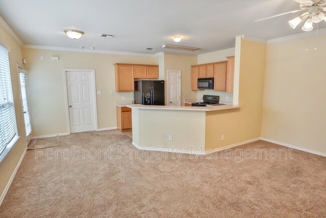 Building Photo - 7119 Tourant Rd