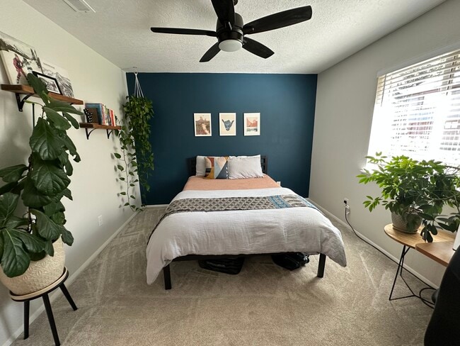 Foto del edificio - 2921 Richard Dr