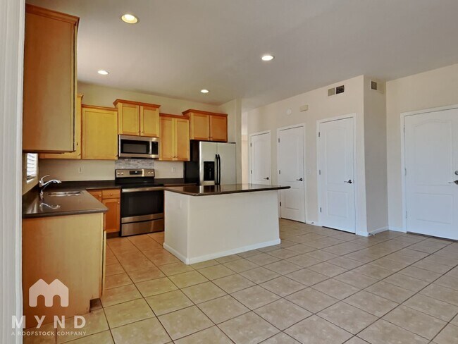 Foto del edificio - 13514 W Cypress St