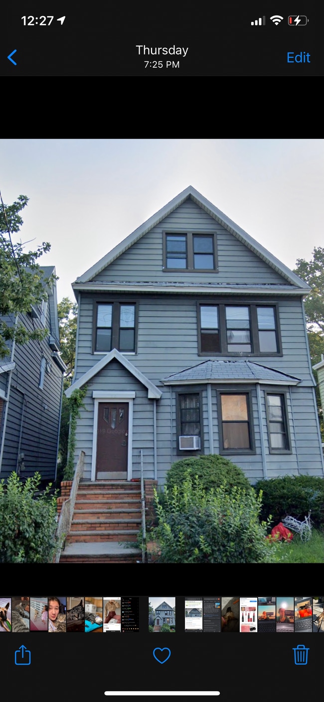 Building Photo - 83 W 33rd St