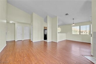 Building Photo - 5002 S Rainbow Blvd