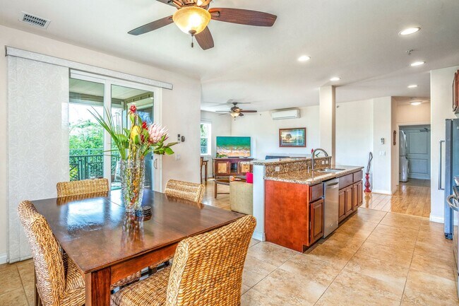 Foto del edificio - Beautiful Fully Furnished, 2 Bed, 2.5 Bath...