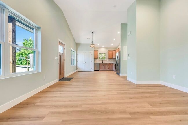 Foto del edificio - 515 Harrison Ave