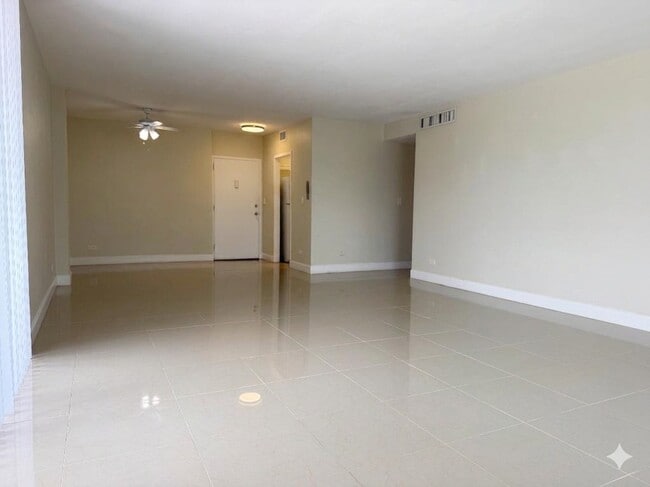 Building Photo - 2800 N Flagler Dr