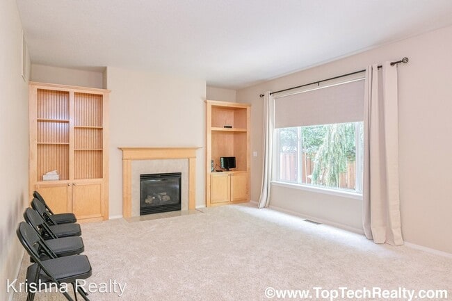 Foto del edificio - 4 br, 2.5 bath House - 497 NE 61st Way