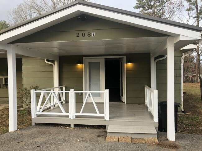 Front of Unit B with porch - 208 cagle rd