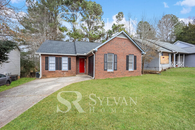 Building Photo - Charming 3BR 2BA Brick Home