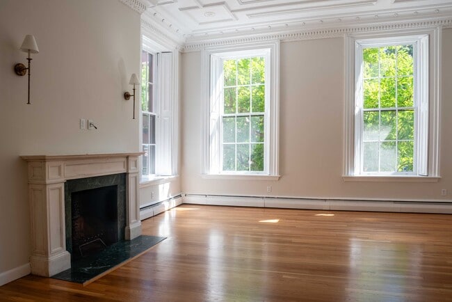 Foto del edificio - 182 Beacon St