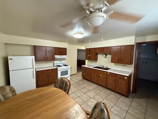 Foto del edificio - 5271 Concord Ave