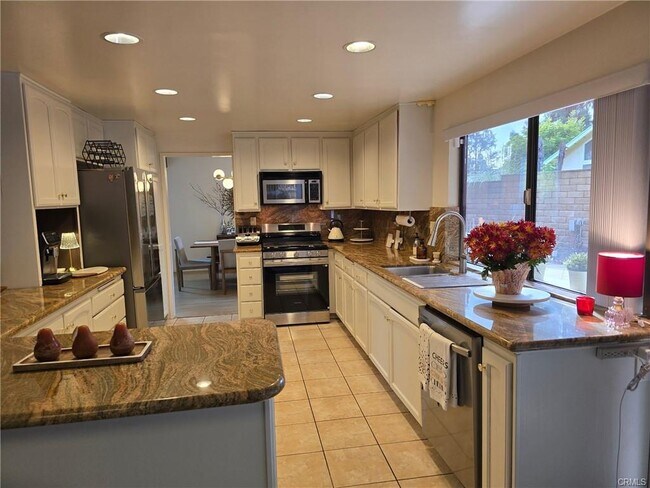 Foto del edificio - 3467 Emerald Isle Dr