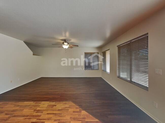 Foto del edificio - 11652 N 151st Ln