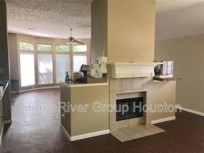 Building Photo - 3536 Pine Valley Dr