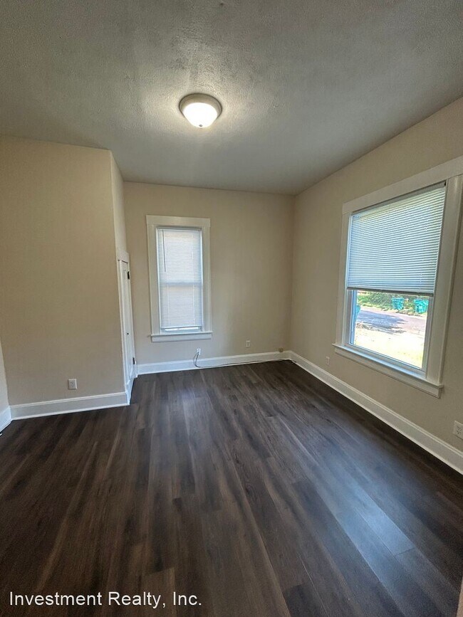 Foto del edificio - 3 br, 1 bath House - 940 W Brower