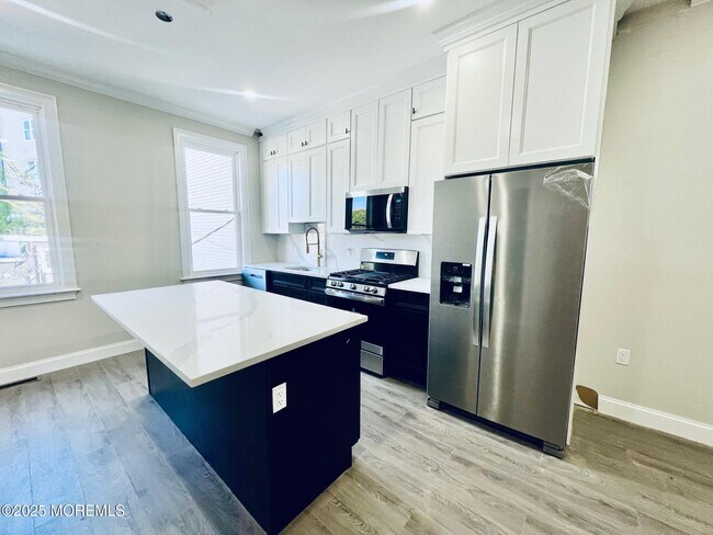 Foto del edificio - 3136 Summit Ave