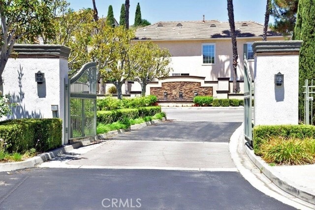Building Photo - 39 Melrose Dr