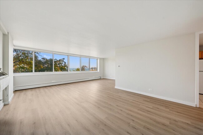 Foto del edificio - 1440 N Lake Shore Dr