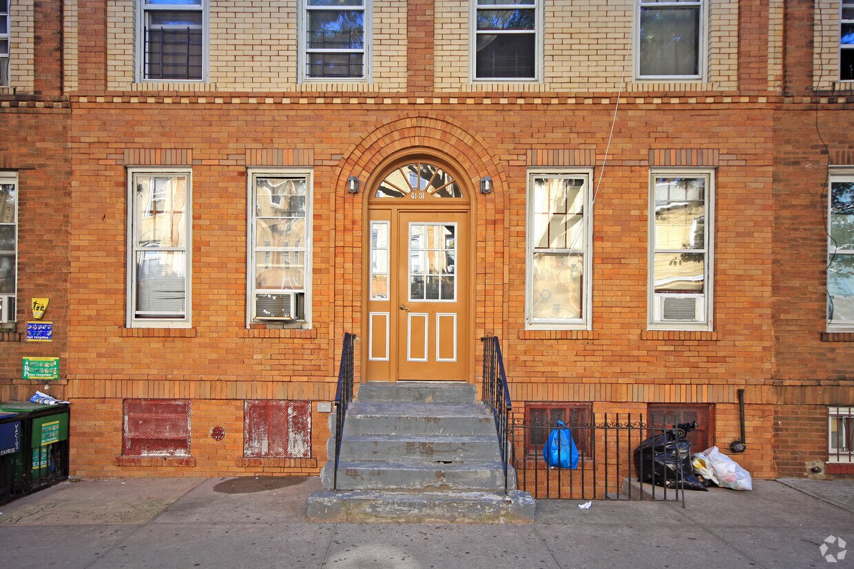 Building Photo - 41-31 52nd St