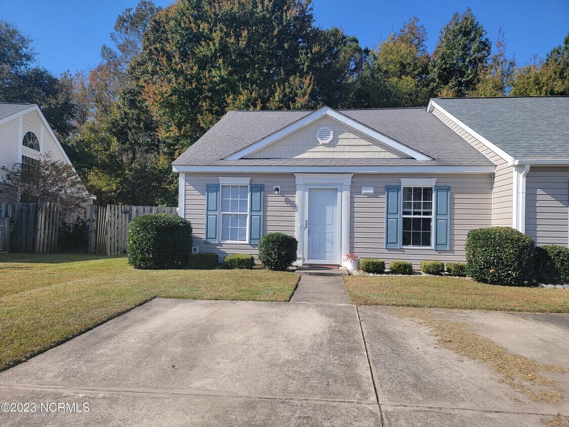 Primary Photo - 105 Moses Griffin Ln