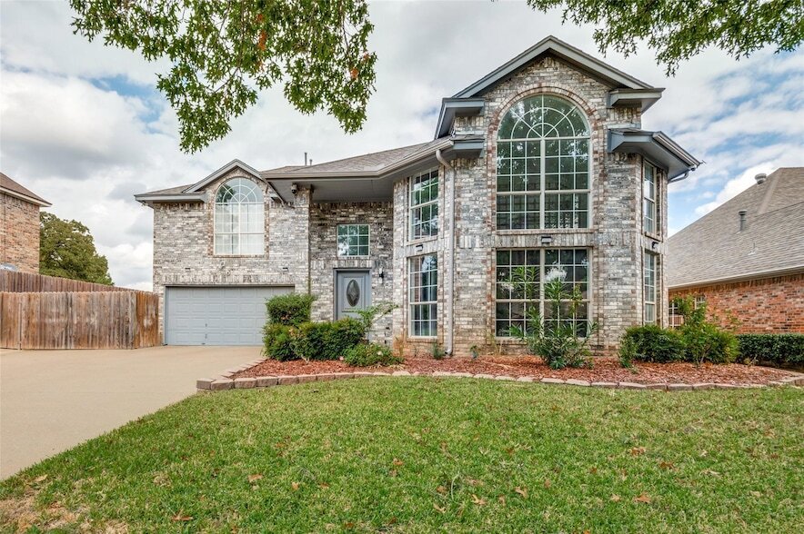 Foto principal - 3317 Willow Creek Way