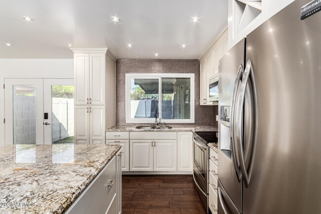 Foto del edificio - 4971 N Granite Reef Rd