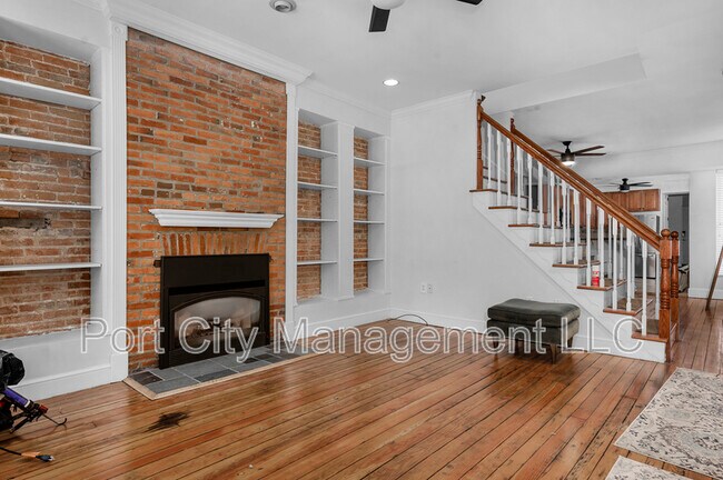 Foto del edificio - 1329 S Charles St