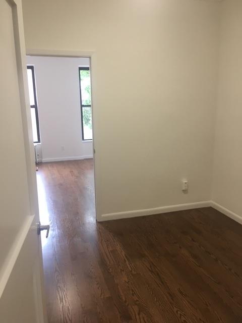 Building Photo - 698 Sackett St