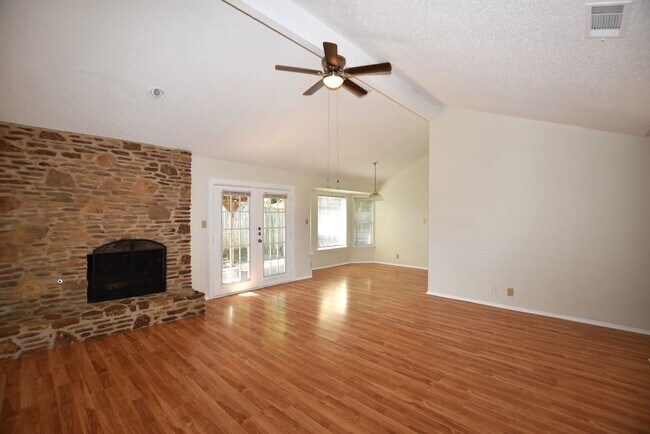 Foto del edificio - Cozy Brushy Creek 1 story - Cul-de-sac Lot