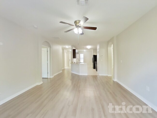 Building Photo - 2508 Valhalla Dr