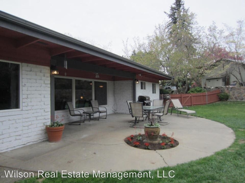 Primary Photo - 3 br, 2 bath House - 705 S. 27th Ave