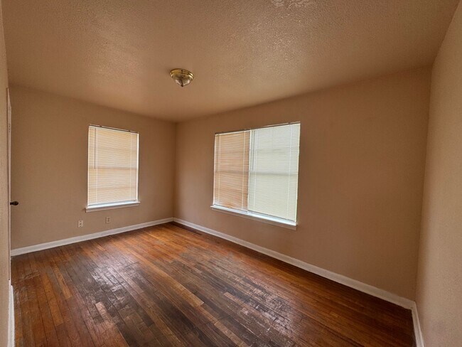 Foto del edificio - Cute 2/1 Home Available for Immediate Move In!