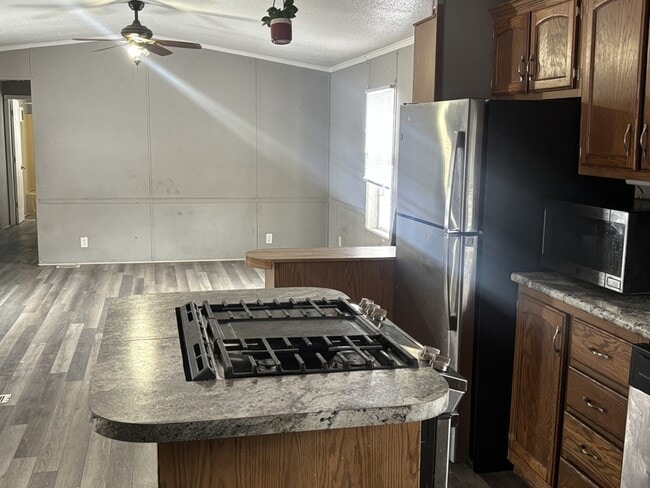 Building Photo - 1735 Blackhawk Dr