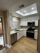 Building Photo - 30902 Clubhouse Dr