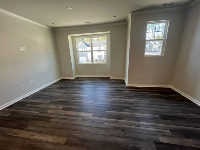 Building Photo - 205 Ivy Vine Wy