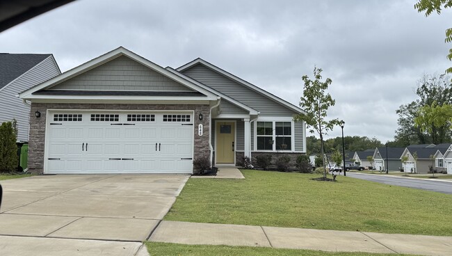 Building Photo - 648 Holly Bluff St