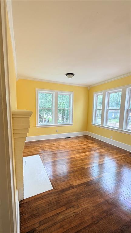 Building Photo - 403 E Elm St