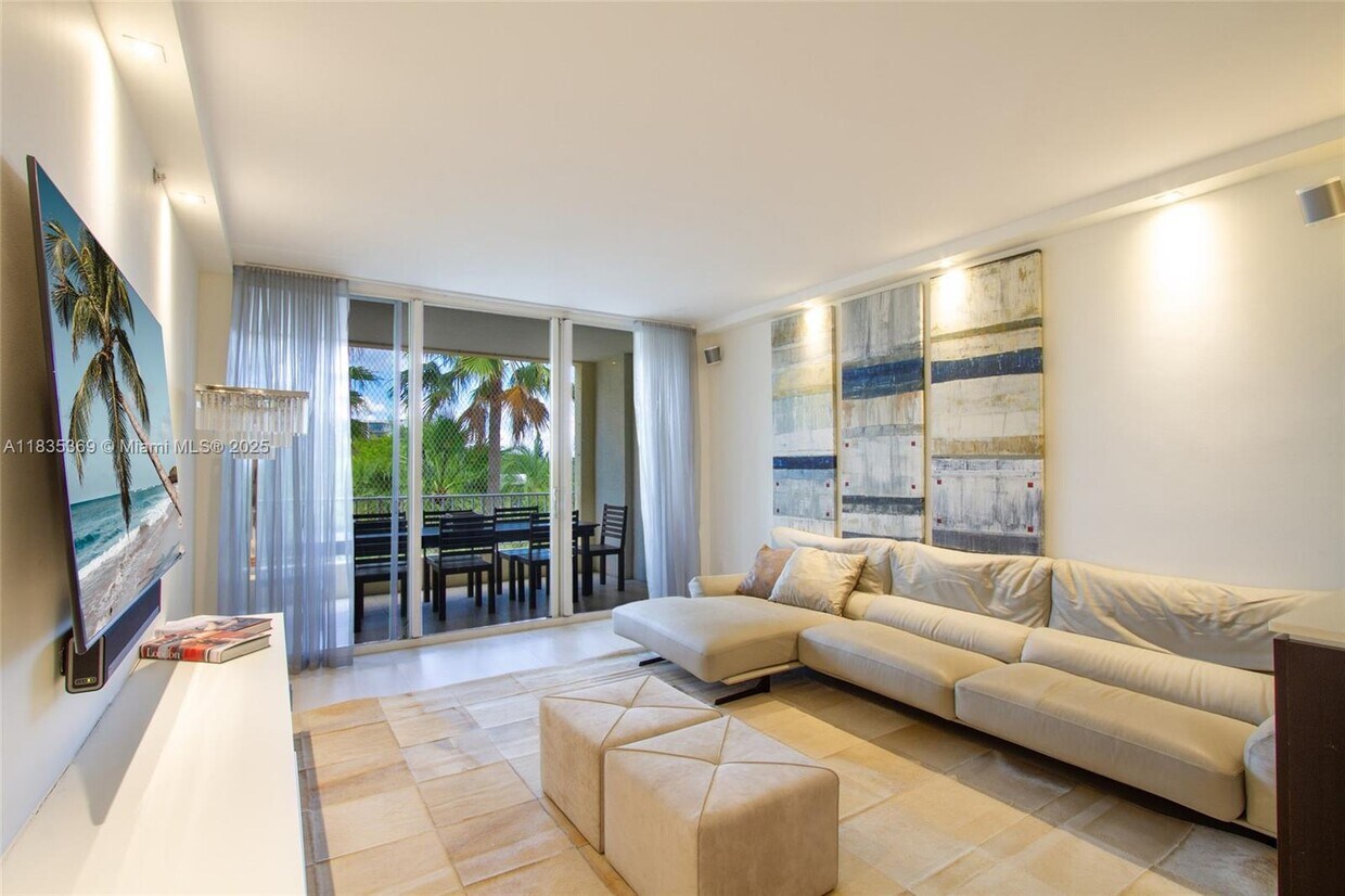 Foto principal - 701 Crandon Blvd