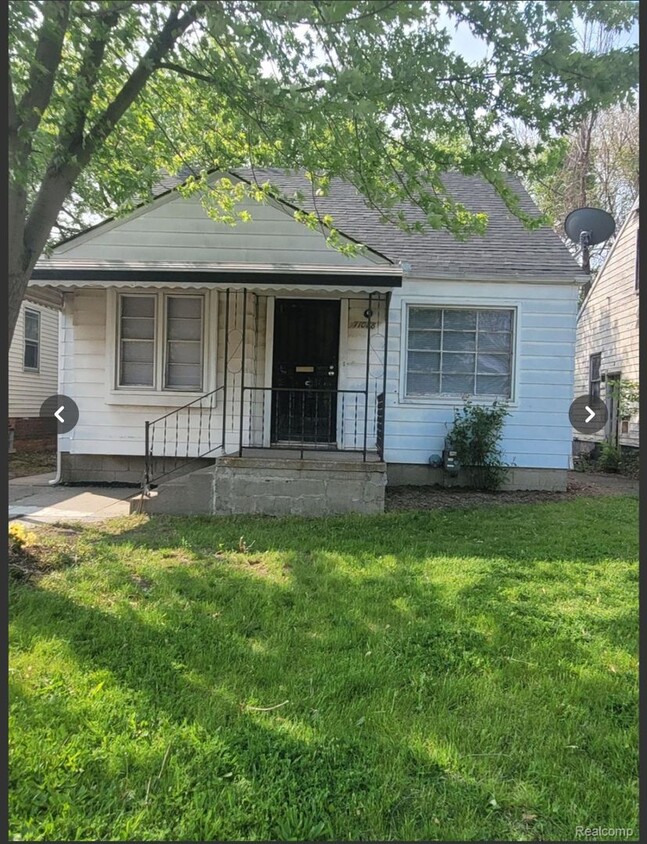 Primary Photo - 3-bedroom Near City Airport