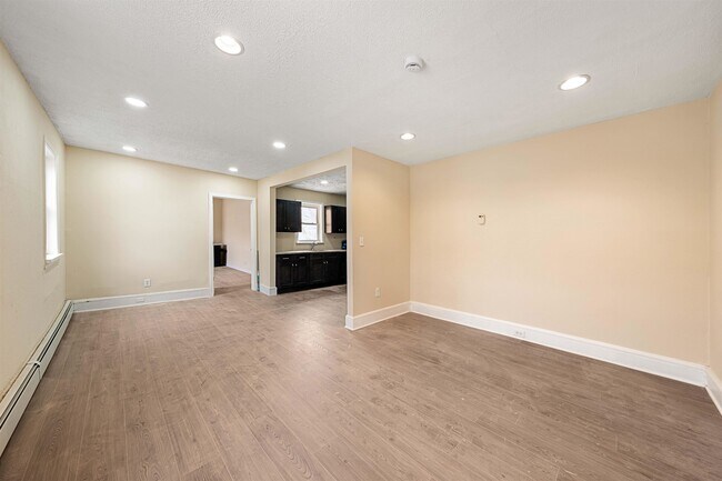 Building Photo - 378 Avenue C
