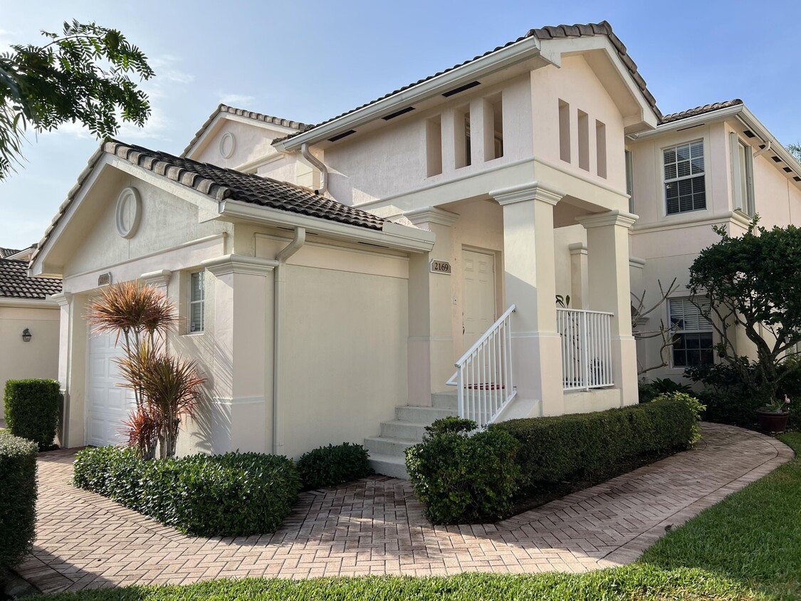 2169 Wingate Bnd, Wellington, FL 33414 Townhome Rentals in Wellington