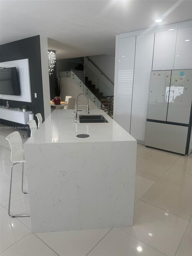 Foto del edificio - 3521 W 86th Terrace