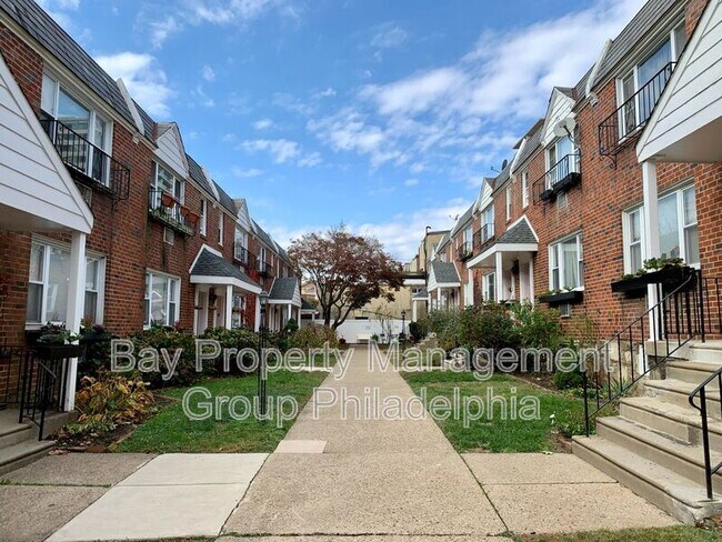 Building Photo - 570 N 23rd St