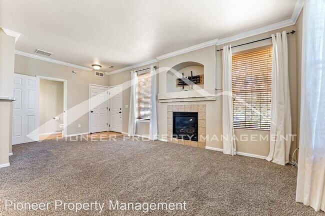 Foto del edificio - 3 br, 2.5 bath House - 12784 Jasmine St Un...