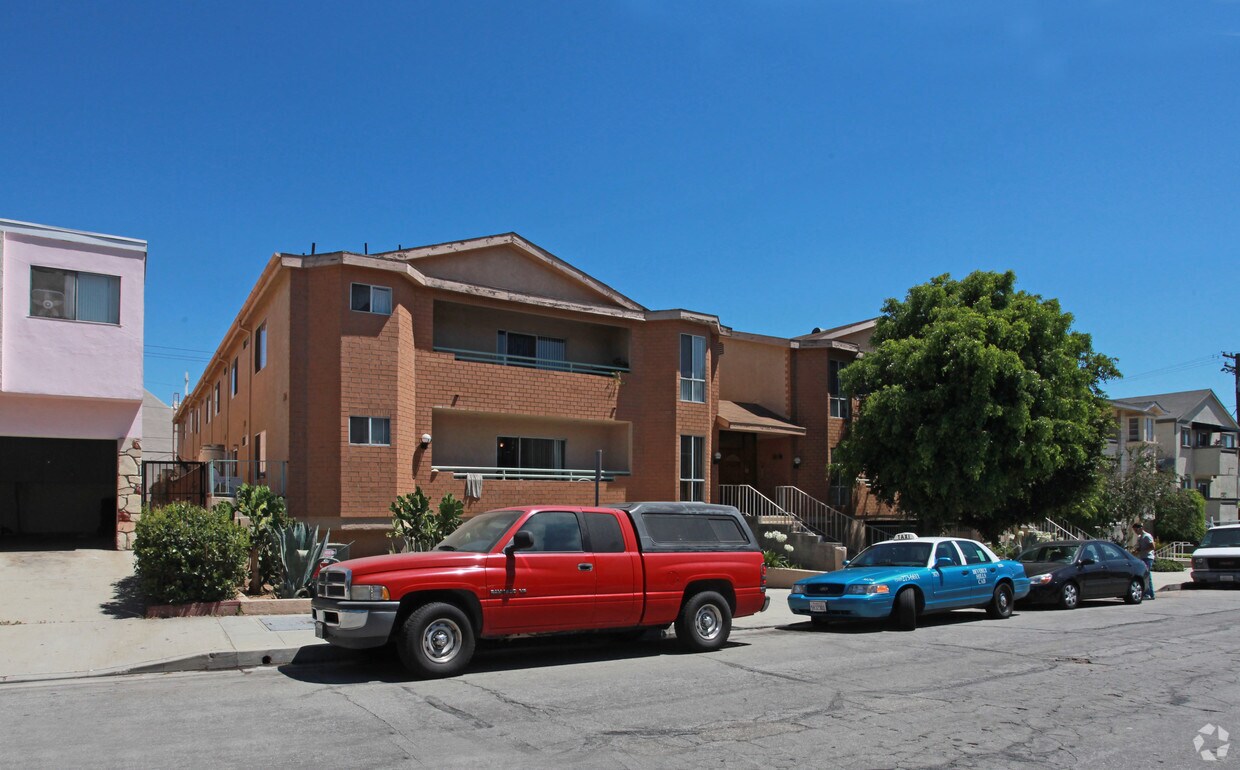 Foto principal - 240 E Santa Anita Ave