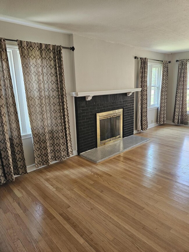 Building Photo - 2720 N 87th St