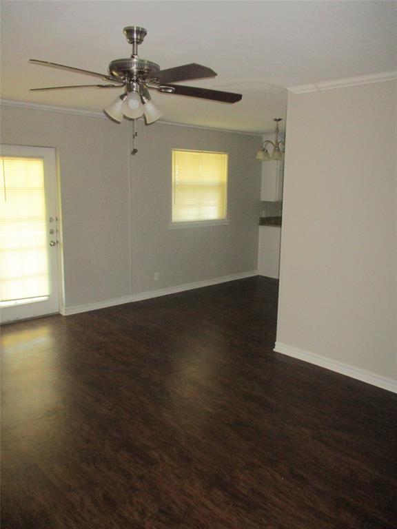 Foto del edificio - 6258 Whispering Ln
