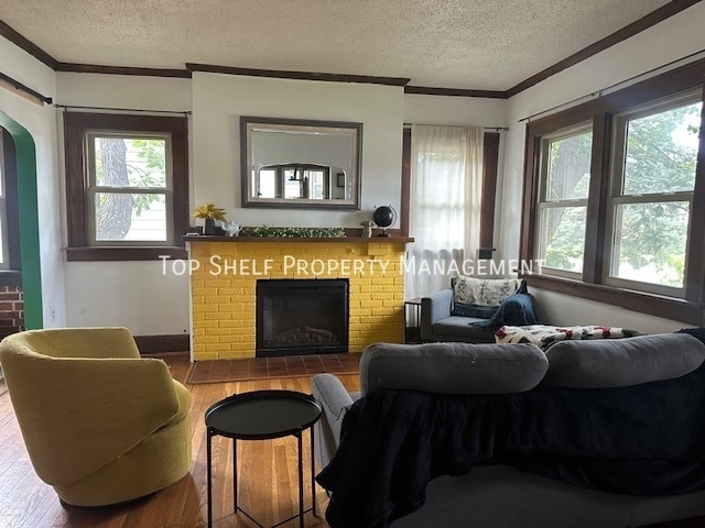 Primary Photo - 4015 University Ave