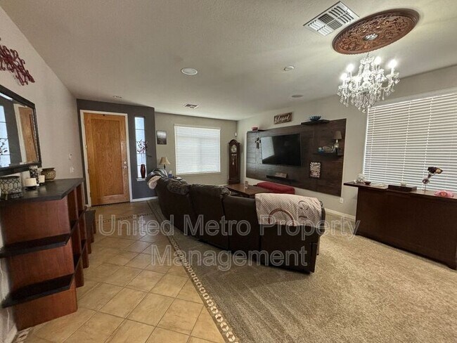Building Photo - 4626 W Rolling Rock Dr
