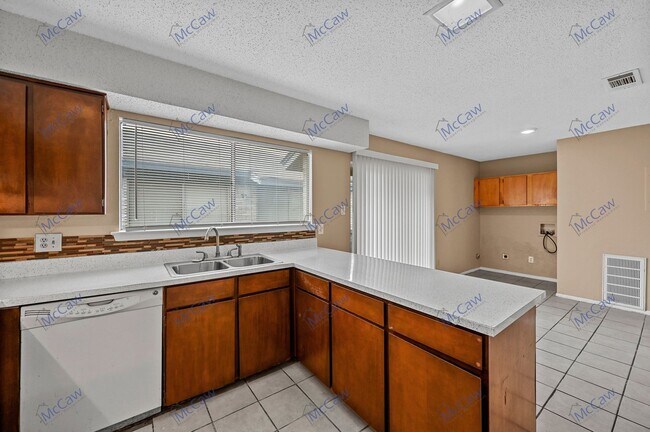 Foto del edificio - Cute 2/1.5 Duplex in Castleberry ISD!