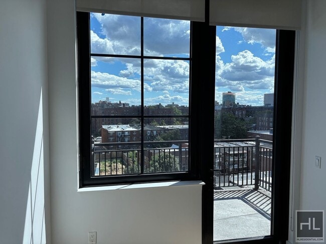Building Photo - NORTHERN BOULEVARD